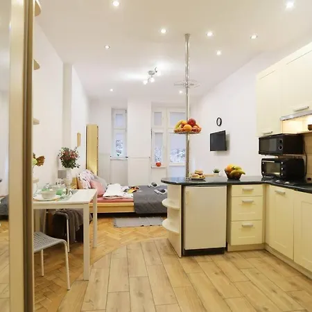 Batorego Cosy 2 *