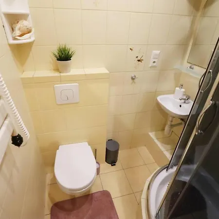 Batorego Cosy 2 Apartment *